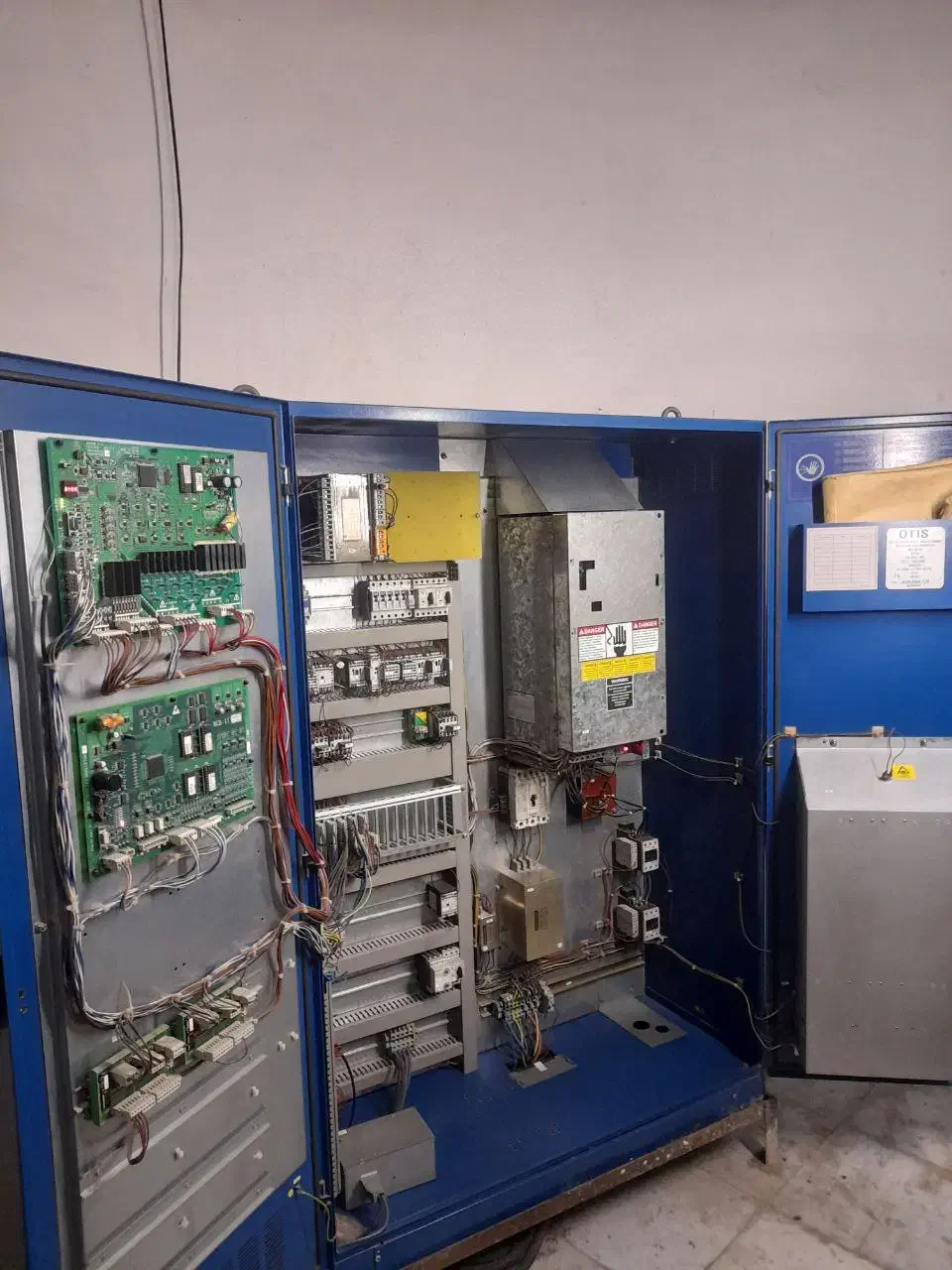 تعمیرات تخصصی آسانسور و پله برقی|خدمات پیشه و مهارت|مشهد, انقلاب|دیوار