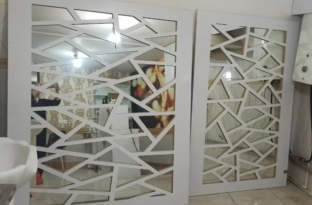 پاتریشن دوعدد ساعت ایستاد وآینه کنسر بوفه|آینه|شاهین دژ, |دیوار