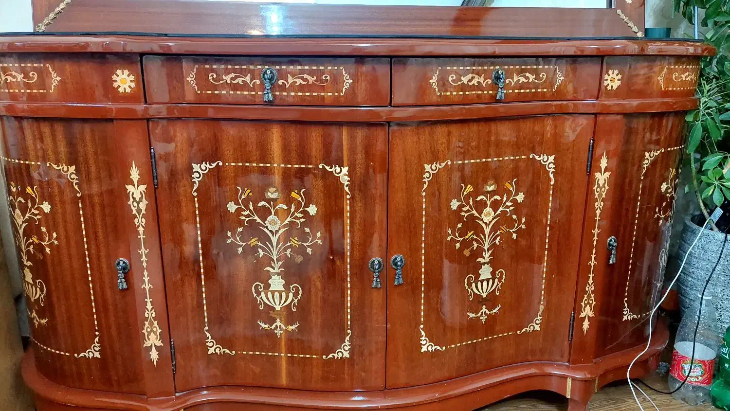 کنسول و آینه|بوفه، ویترین، کنسول|کرمانشاه, |دیوار