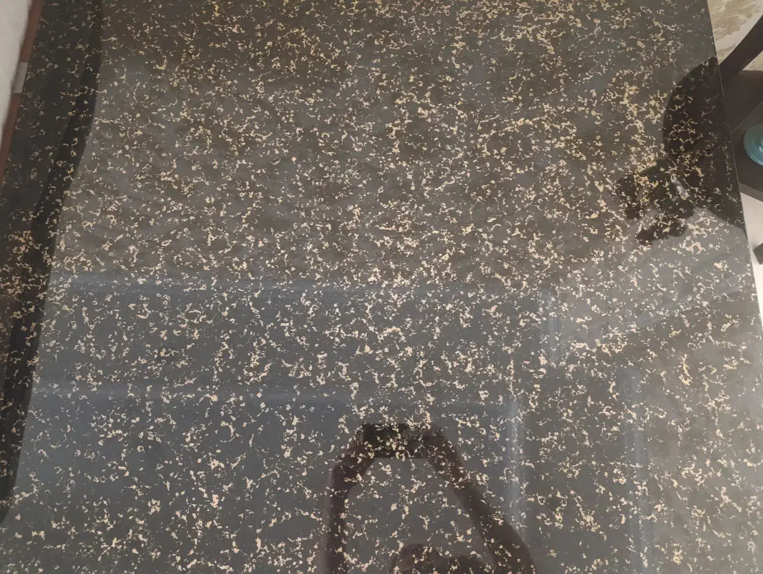 یک جلو مبلی و یک عسلی پولیشی|مبلمان خانگی و میز عسلی|رباط‌کریم, رباط‌کریم|دیوار