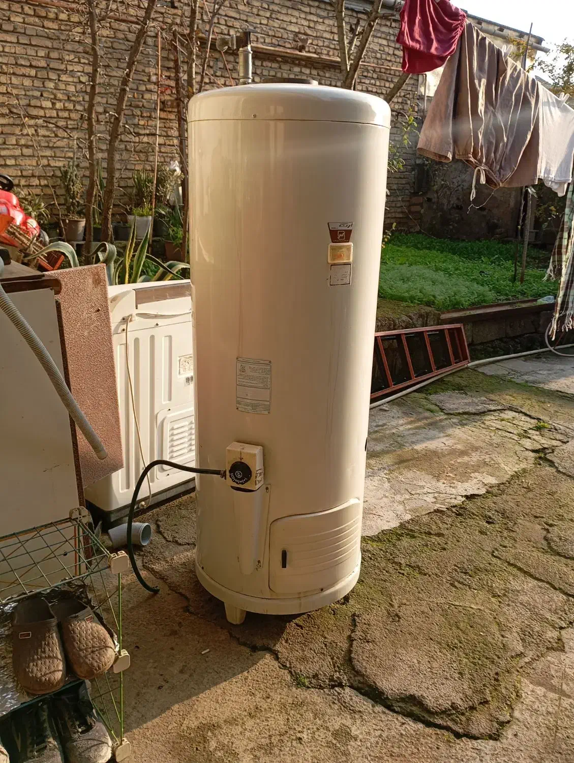 یک عدد آبگرمکن سرپایی نو نو|آبگرمکن، پکیج، شوفاژ|لنگرود, |دیوار