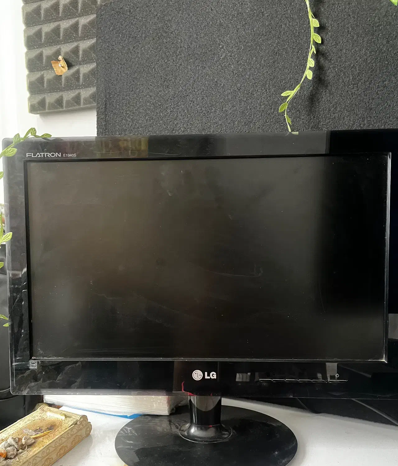 مانیتور 19 اینچ LG|قطعات و لوازم جانبی رایانه|سبزوار, رضوان|دیوار