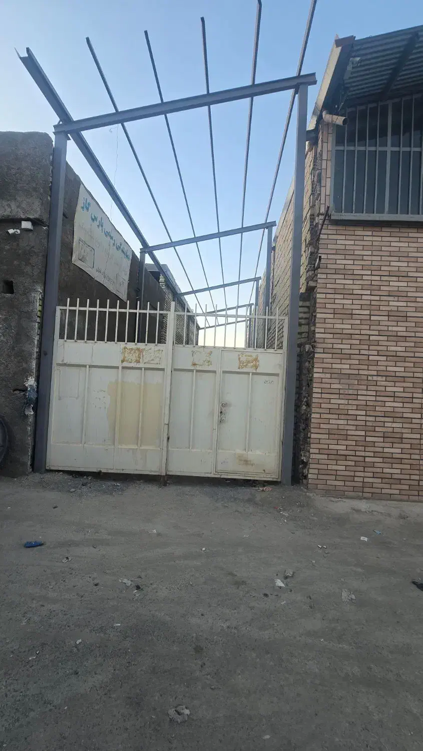 ۸۰ متر چهاردیواری/همراه کفی و ستون/کوچه گلبرگ|فروش زمین و ملک کلنگی|اصفهان, قهجاورستان|دیوار