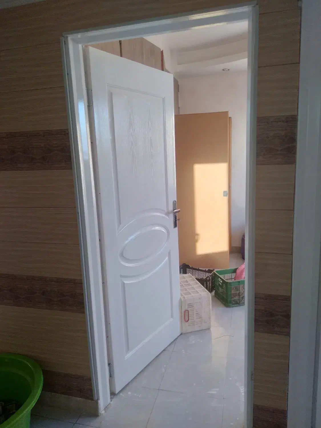 نقاشی ساختمان|خدمات پیشه و مهارت|آبیک, |دیوار