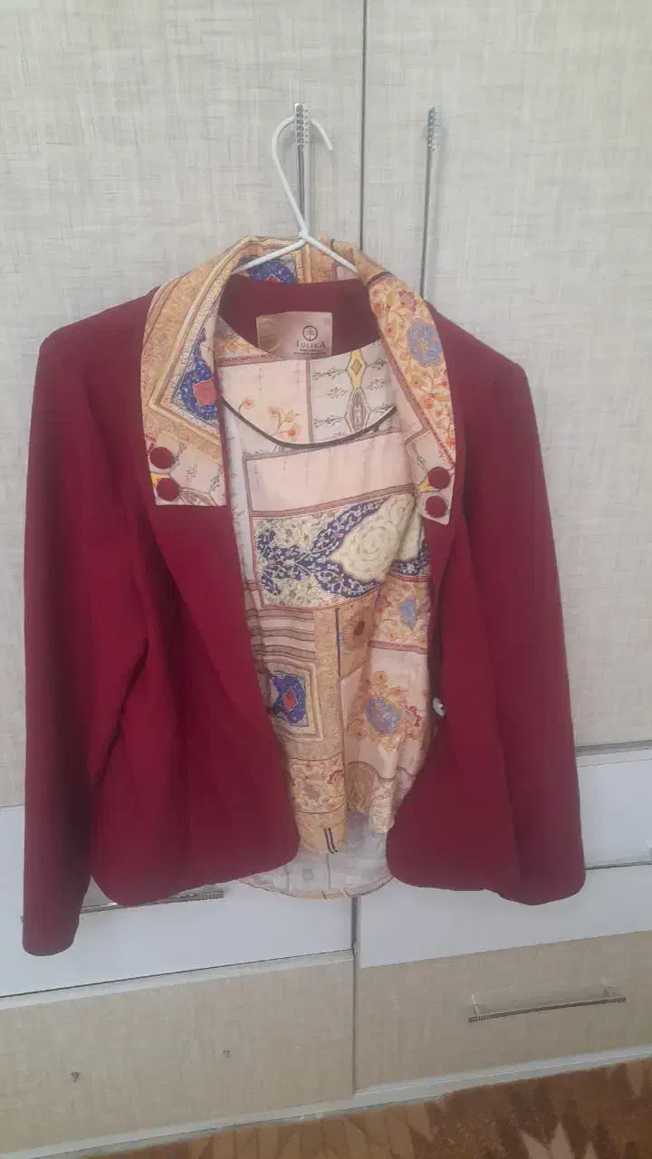 لباس های نو|لباس|دورود, |دیوار