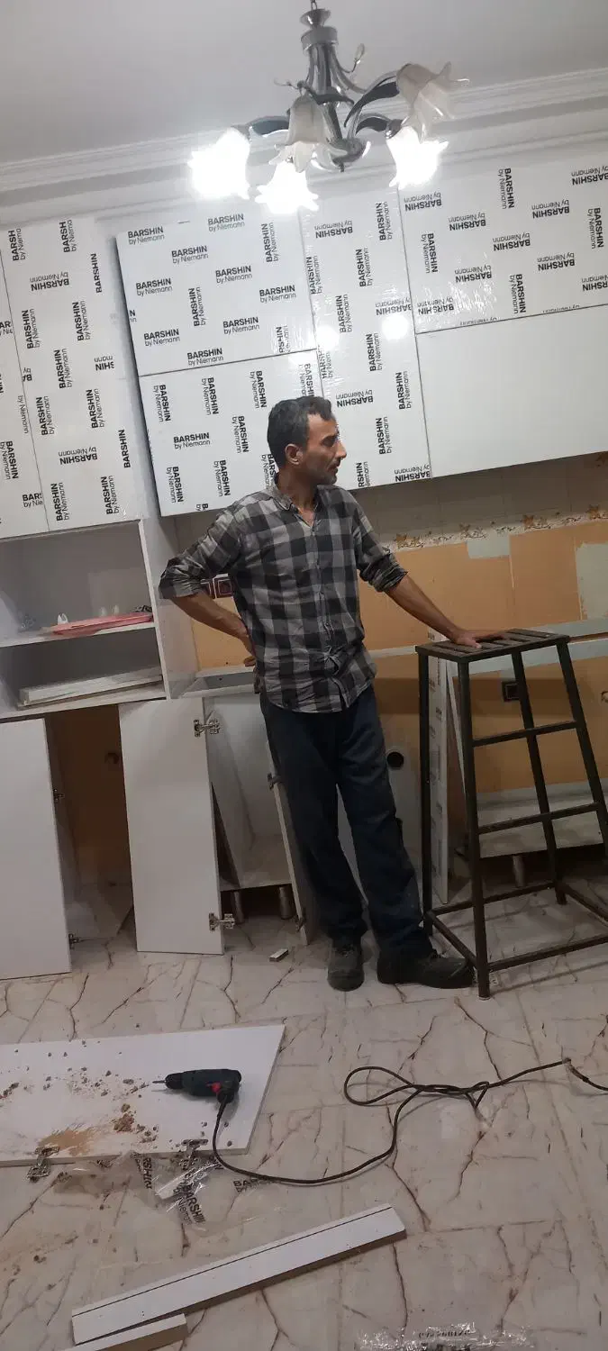 نصاب کابینت وکمد دیواری وتعمیرات|خدمات پیشه و مهارت|اهواز, زرگان|دیوار