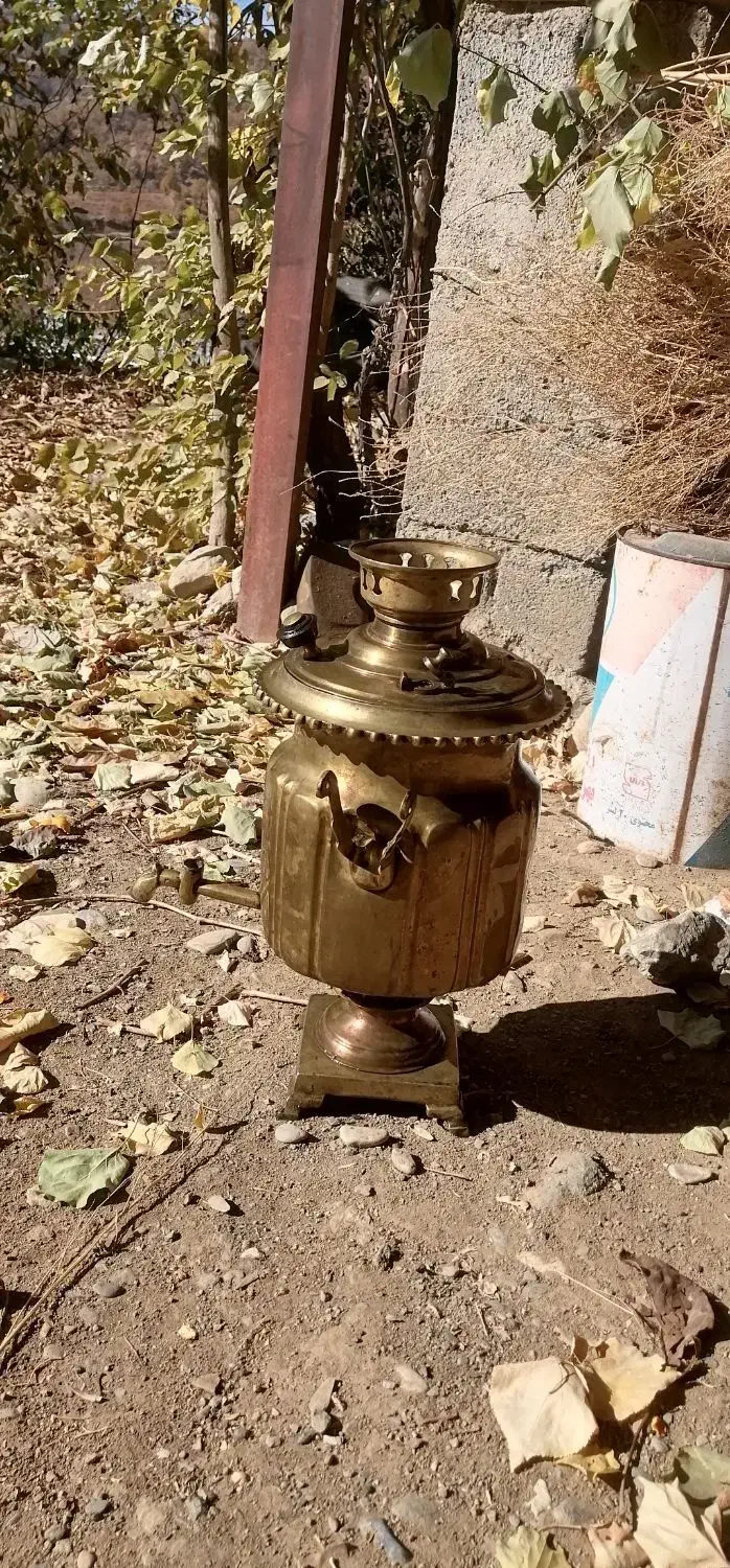 سماور قدیمی|کلکسیون اشیاء عتیقه|وزینه, |دیوار