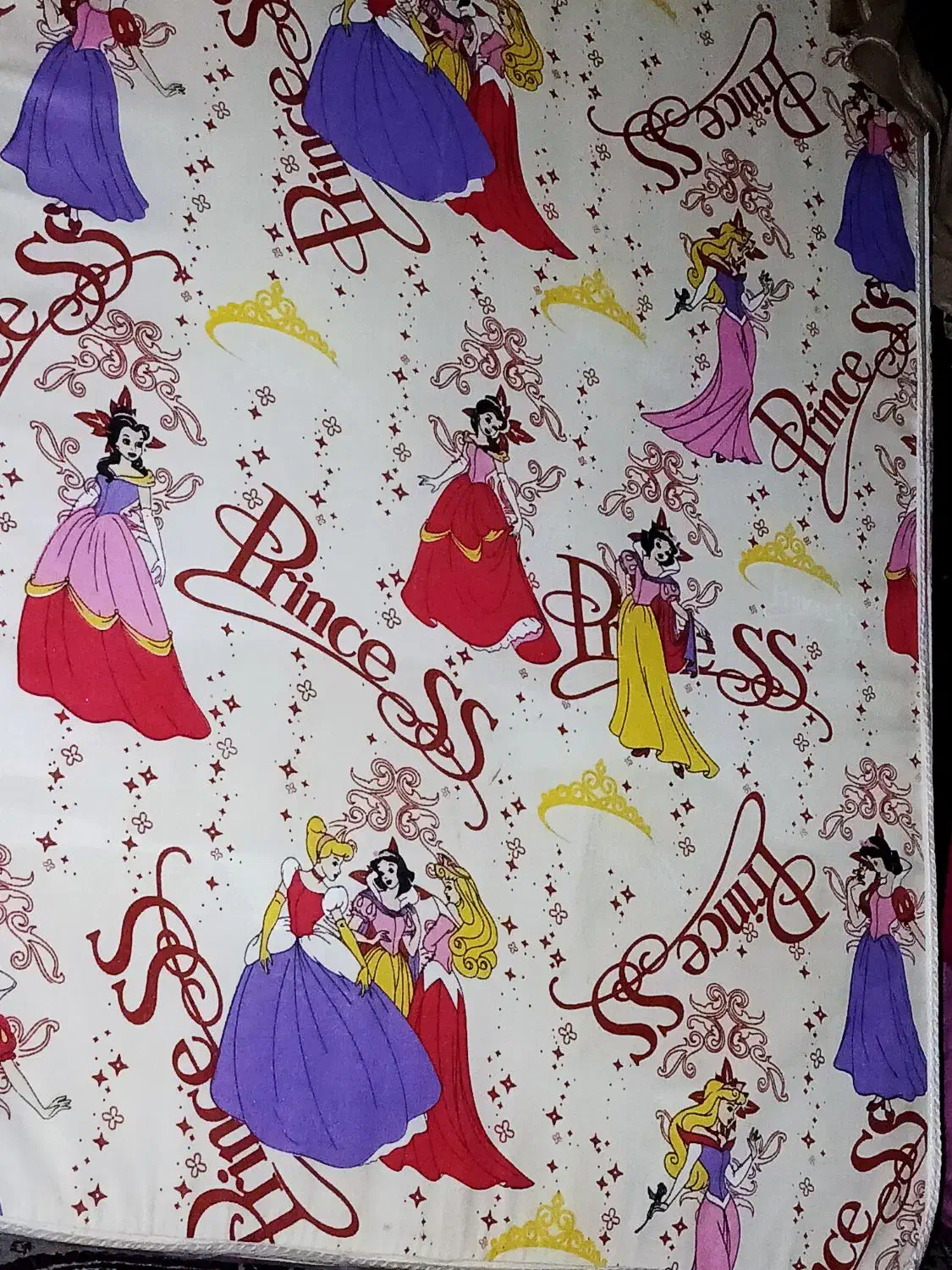 تخت وتشک|تخت و سرویس خواب|فولادشهر, B1|دیوار