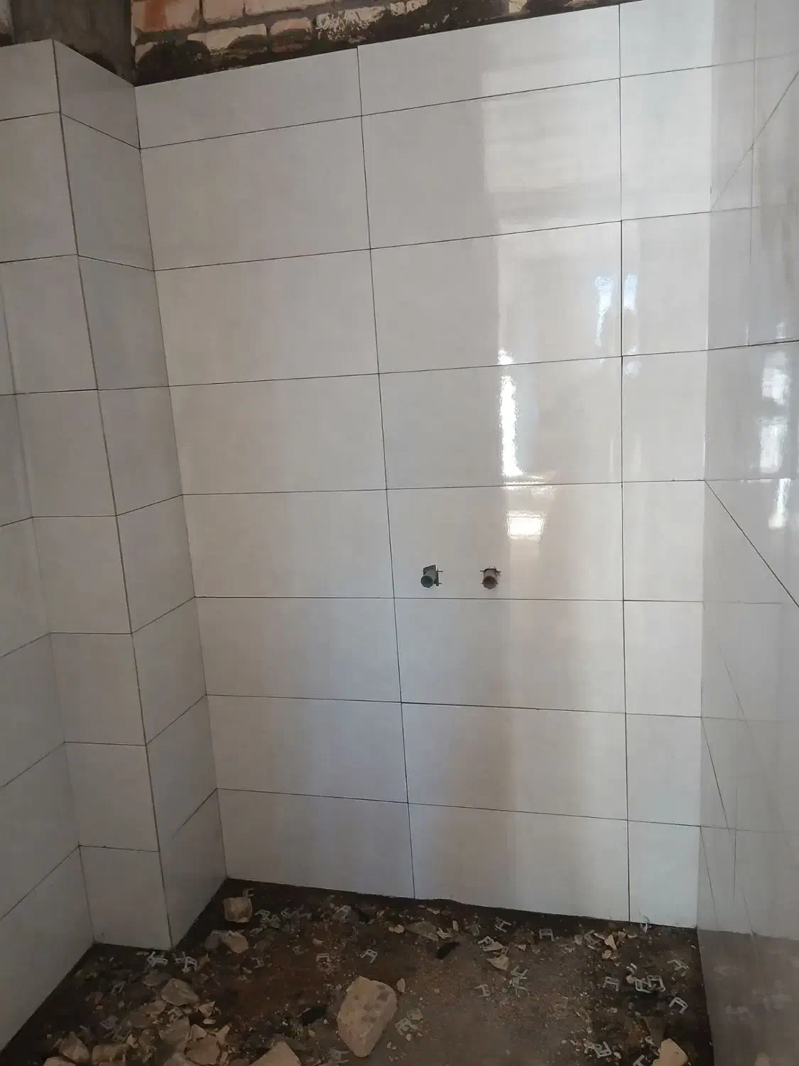 کاشی سرامیک کار|خدمات پیشه و مهارت|بجنورد, |دیوار