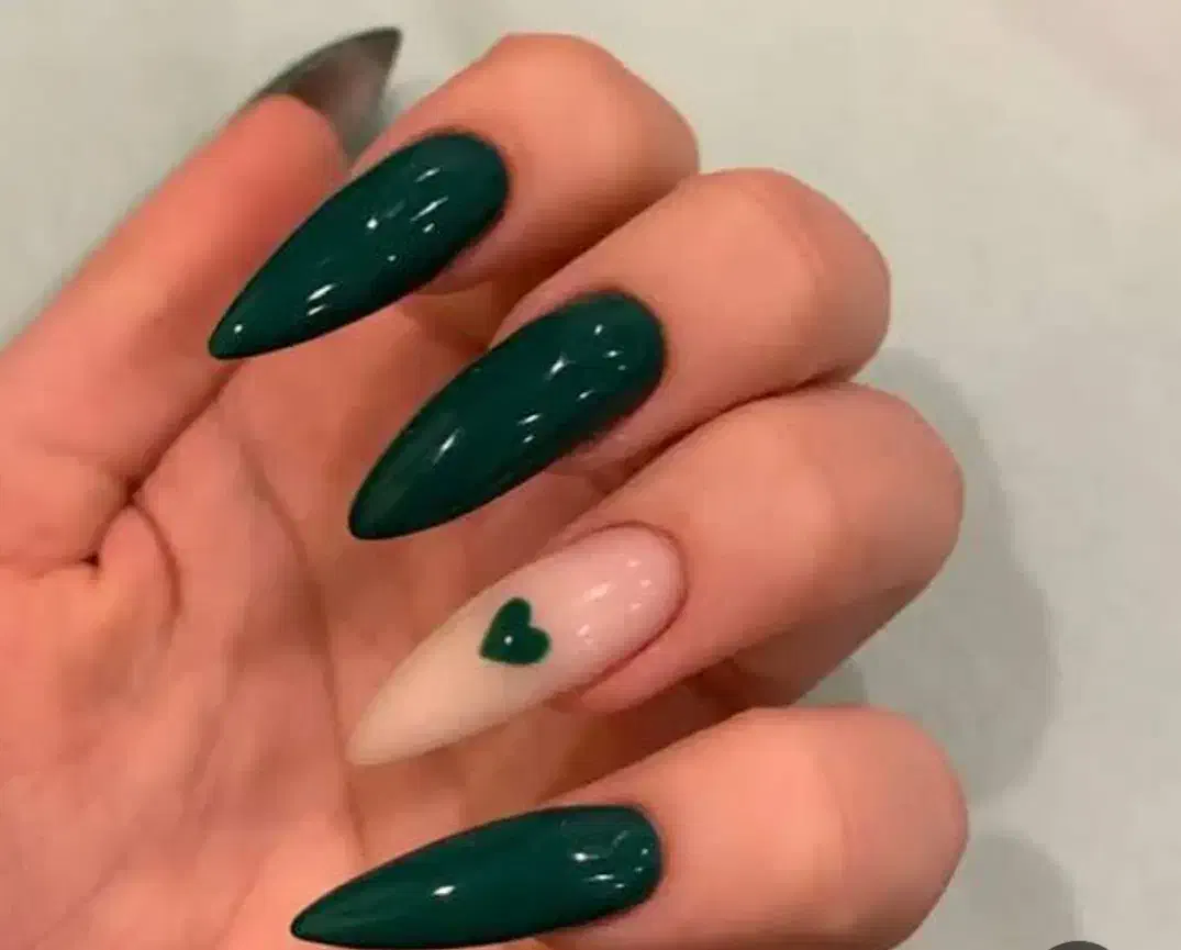 هنر|خدمات آرایشگری و زیبایی|مشهد, کارگران|دیوار