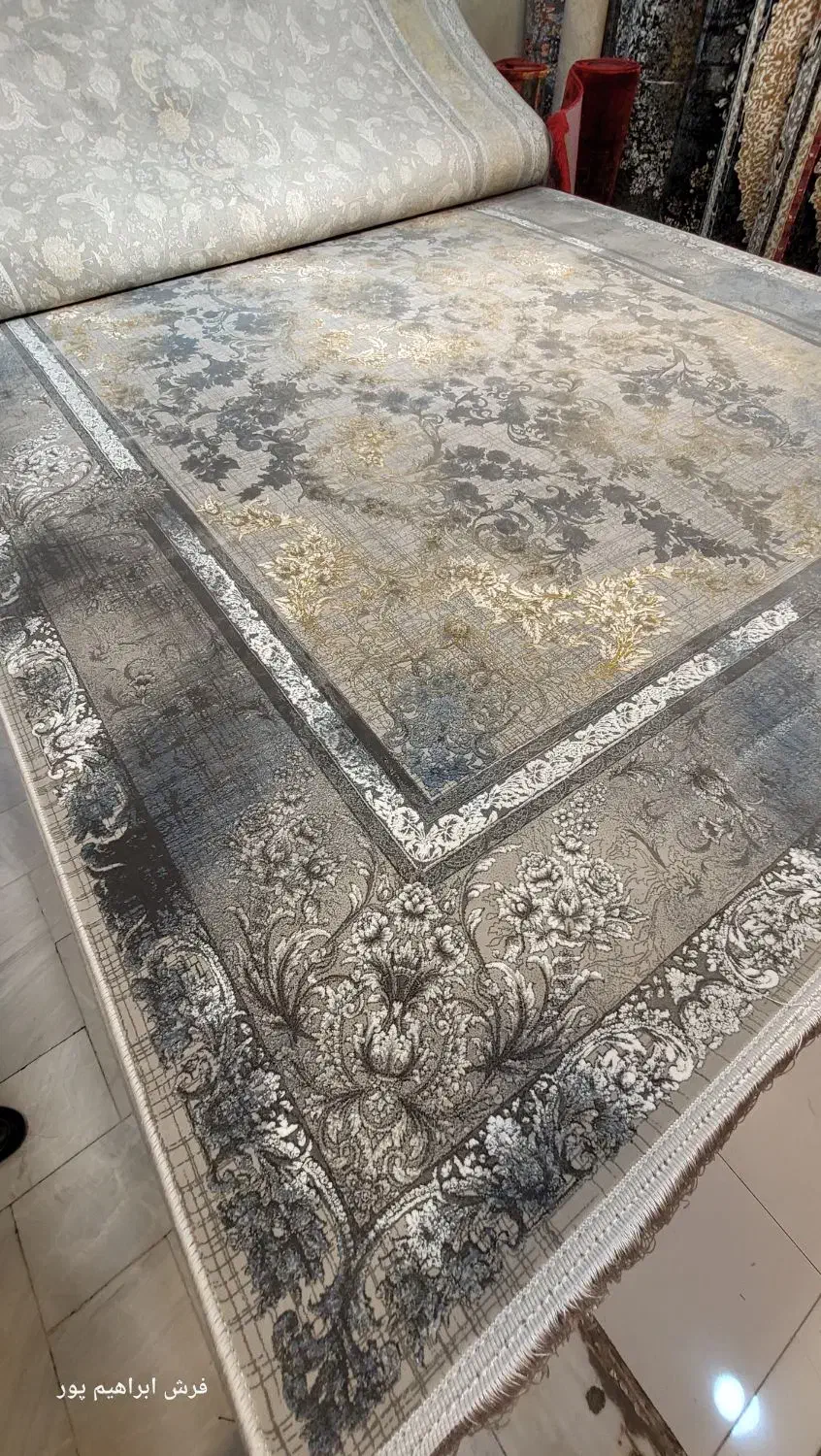 فرش بزگهر کاشان برند ۱۲۰۰|فرش|مشهد, چهارباغ|دیوار