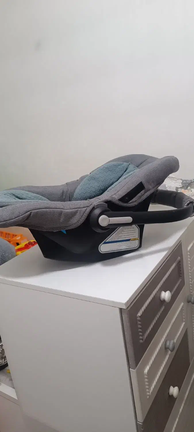 کریر نوزاد|کالسکه و لوازم جانبی|نسیم‌شهر, |دیوار