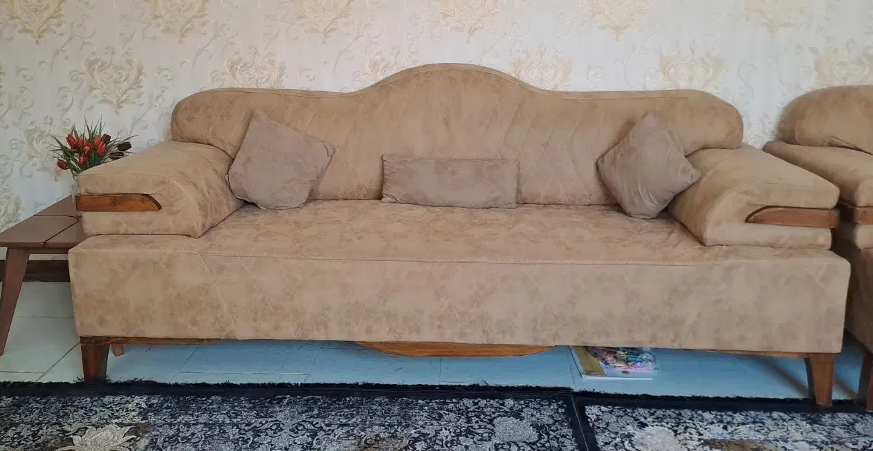 مبل راحتی کلاسیک|مبلمان خانگی و میز عسلی|مهاجران, |دیوار