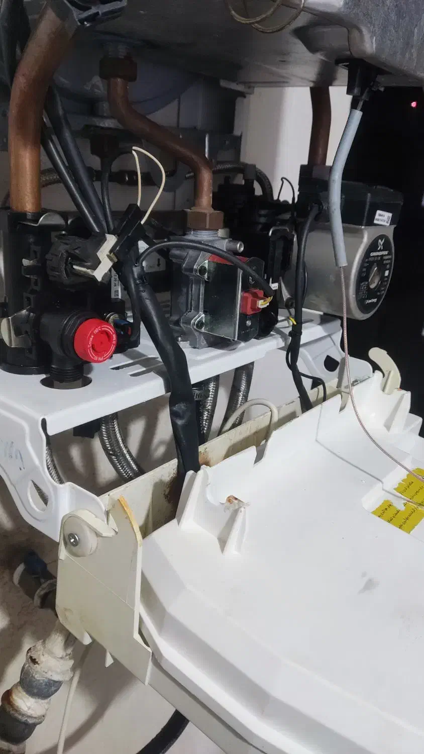 تعمیر و سرویس تخصصی پکیج های شوفاژ دیواری|خدمات پیشه و مهارت|گرگان, |دیوار