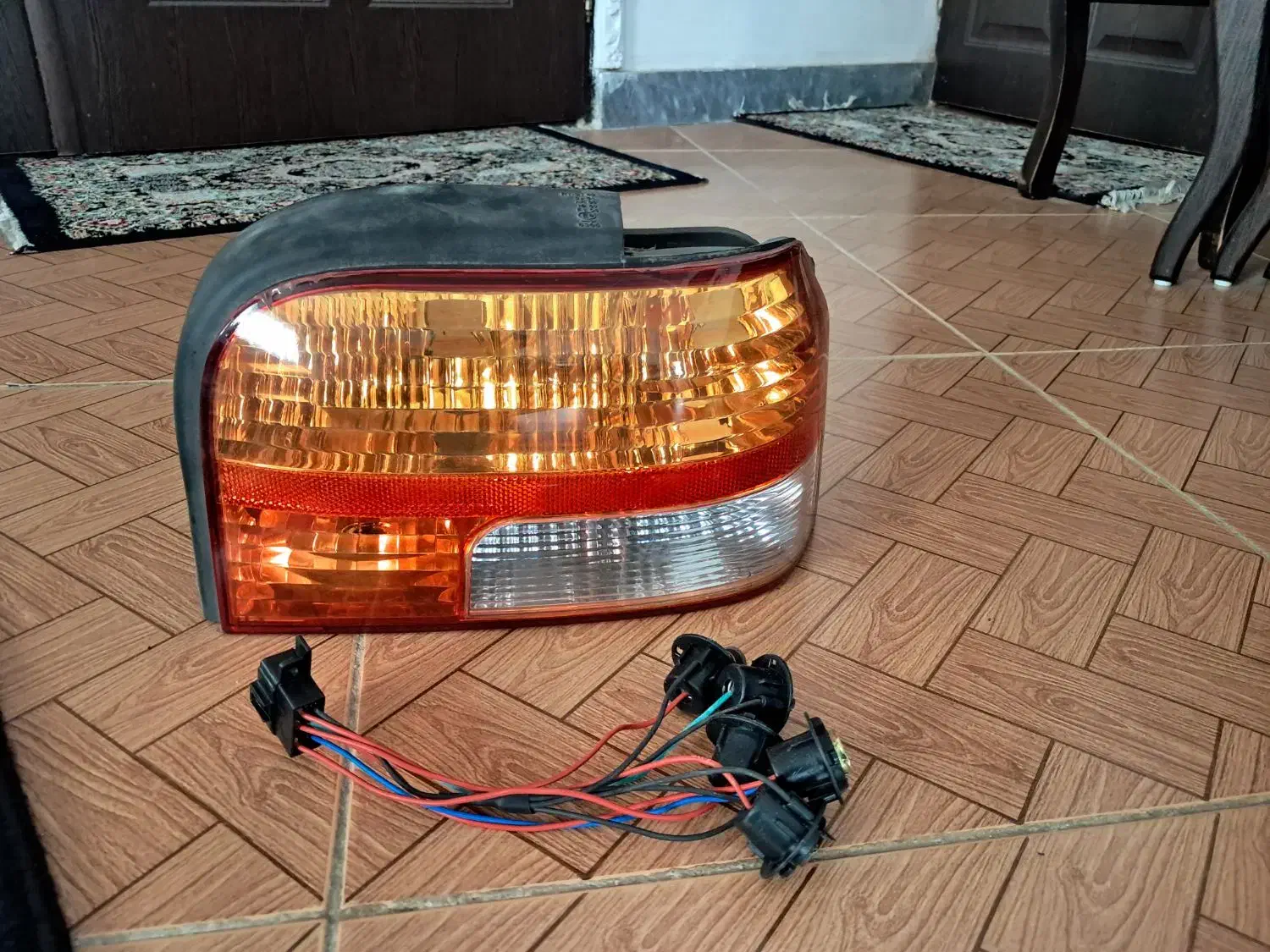 خطر عقب پراید(چراغ عقب)|قطعات یدکی و لوازم جانبی|آستانه اشرفیه, |دیوار