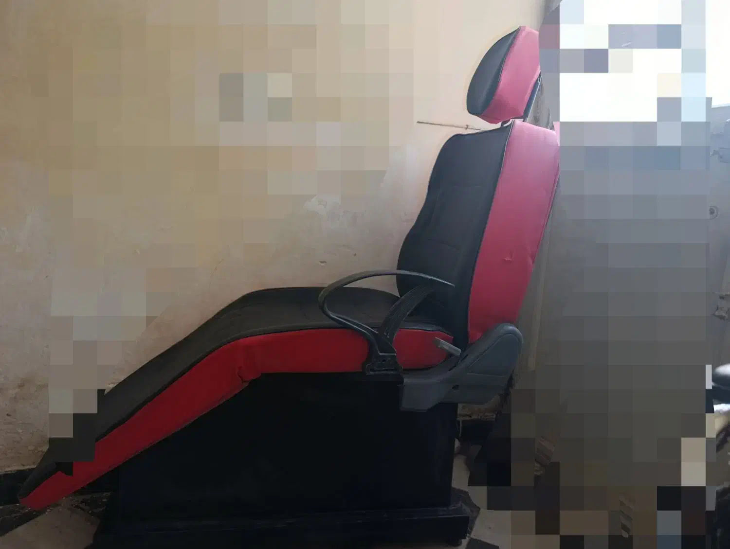 دوعدد صندلی ارایشگاه طرح برقی|آرایشگاه و سالن‌های زیبایی|کرمانشاه, |دیوار