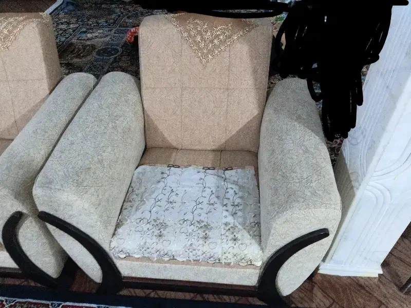 مبل ۷ نفره|مبلمان خانگی و میز عسلی|کنگاور, |دیوار