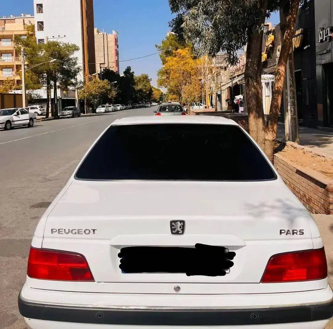 ماشین،پژو پارس سفید XU7P|خودرو سواری و وانت|کرمان, |دیوار