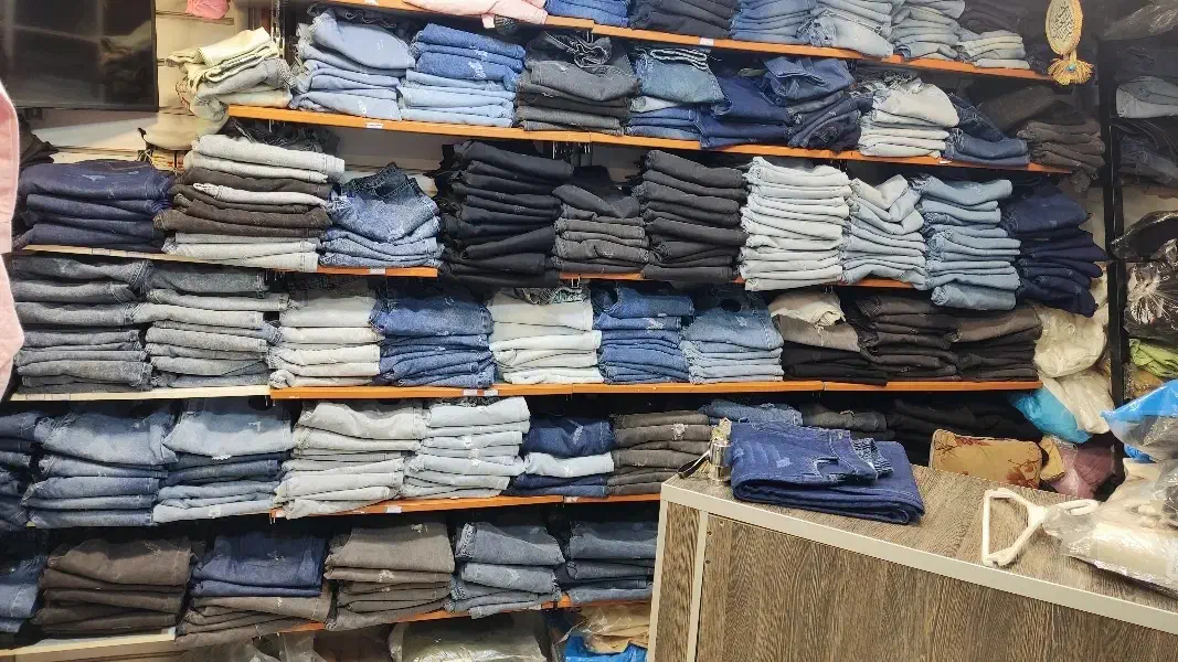 فروشنده ماهر شلوار و لباس زنانه|استخدام بازاریابی و فروش|کرج, شهرک فرهنگیان|دیوار