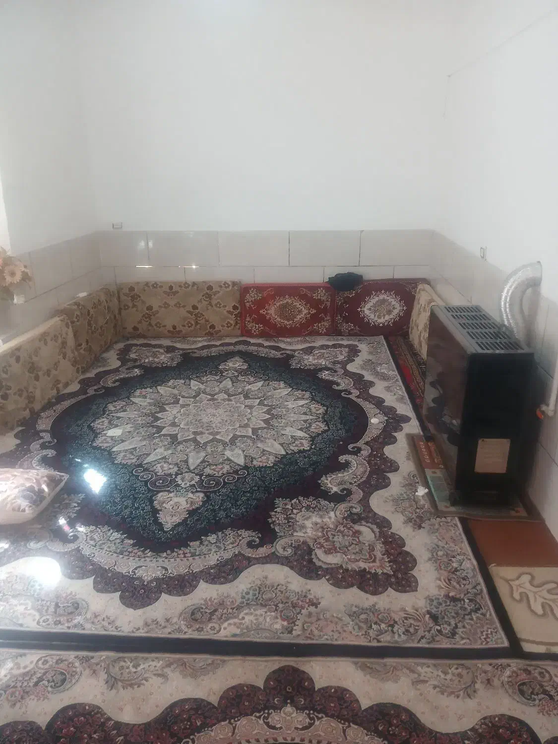 مرودشت فروش فوری منزل ویلایی ب قیمت زمین|فروش خانه و ویلا|مرودشت, بیست متری بیمارستان|دیوار