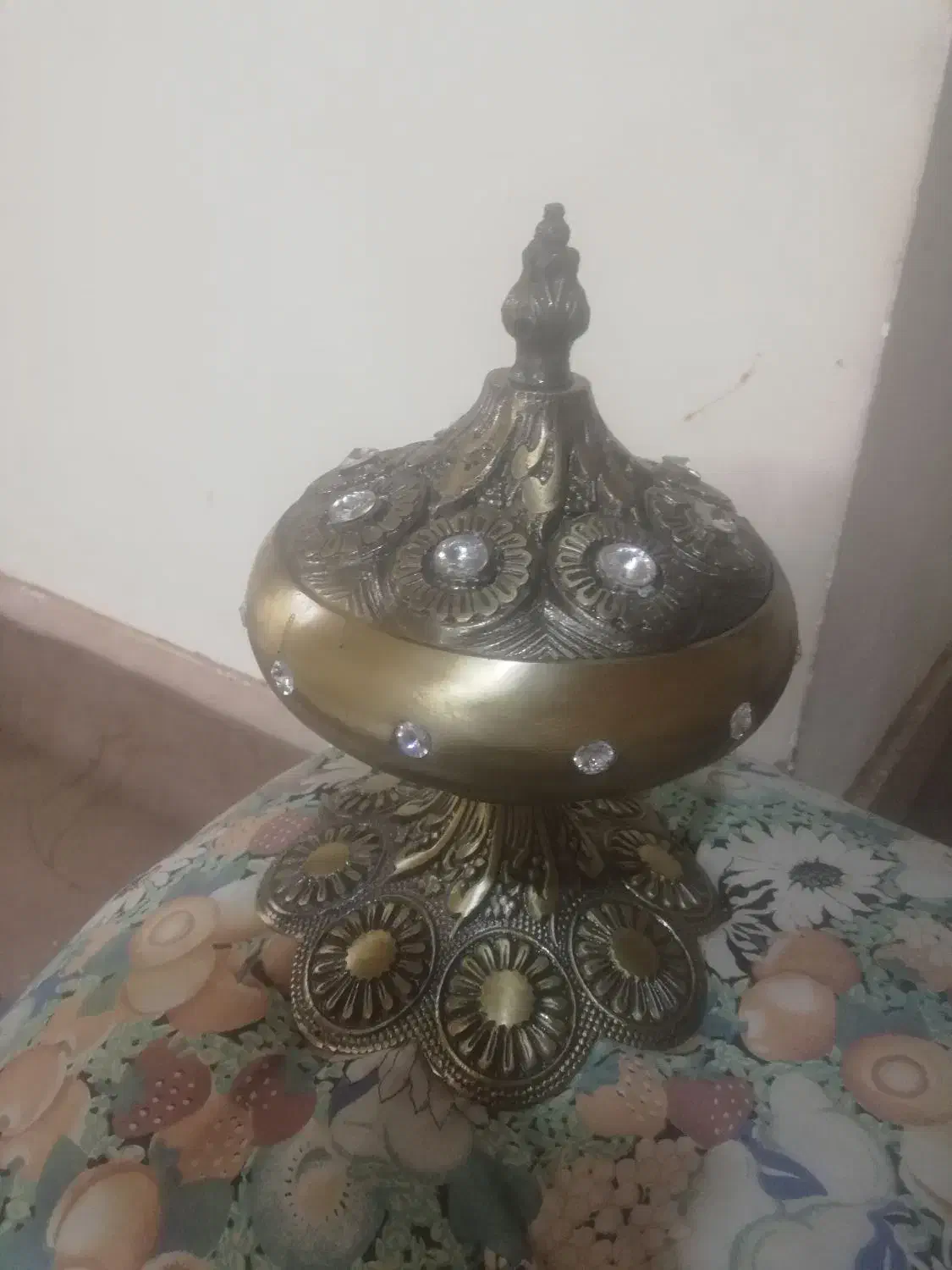 باسلام خدمت دوستان عزیز فروش شکلات خوری وغیره|کلکسیون اشیاء عتیقه|مشهد, شهید فرامرز عباسی|دیوار