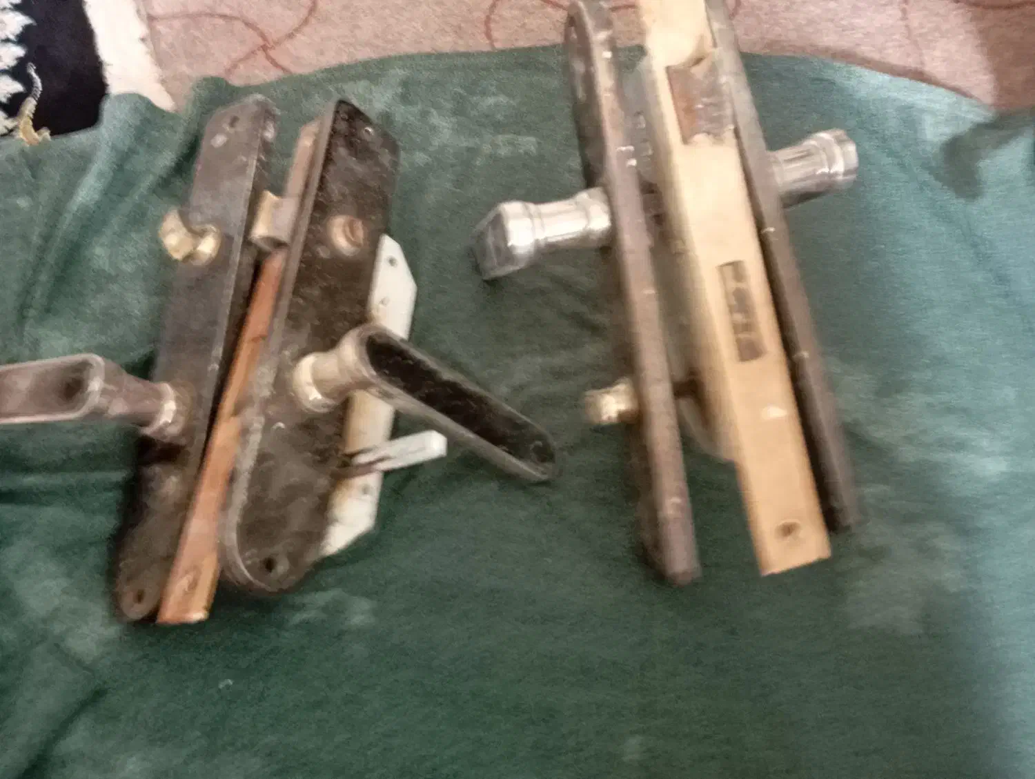 دوعدستگیره|لوازم سرویس بهداشتی|اراک, |دیوار