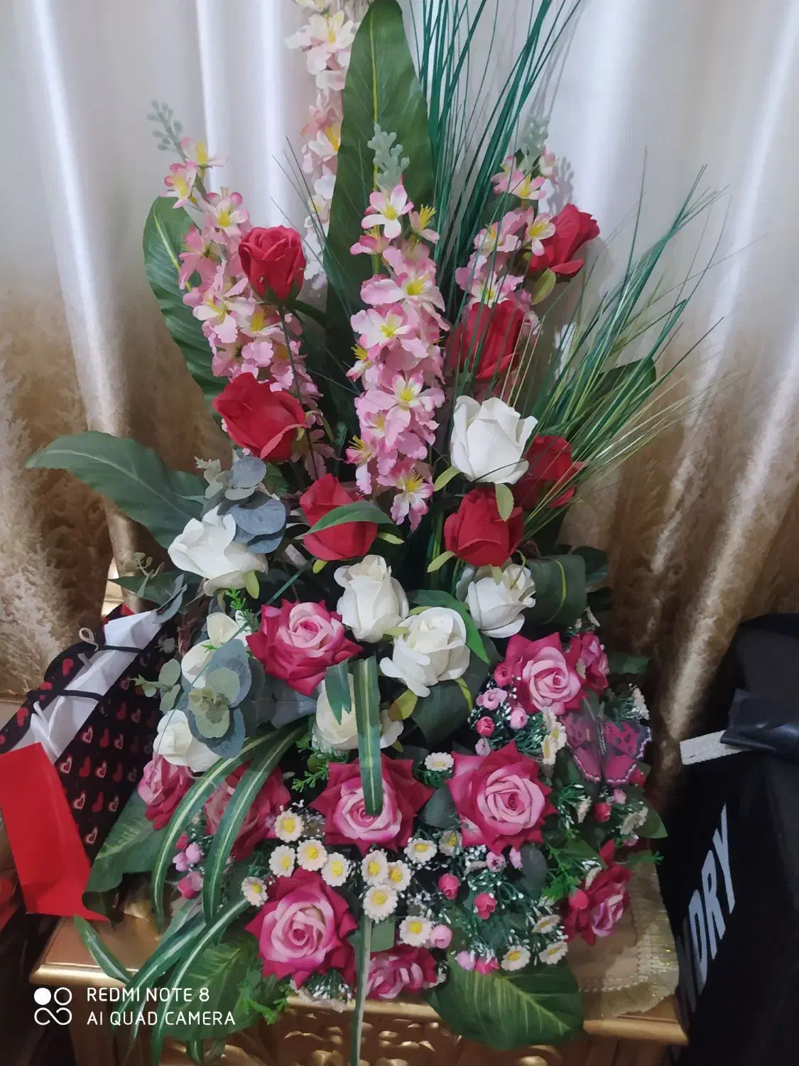 گل.هدیه|گل مصنوعی|همدان, |دیوار