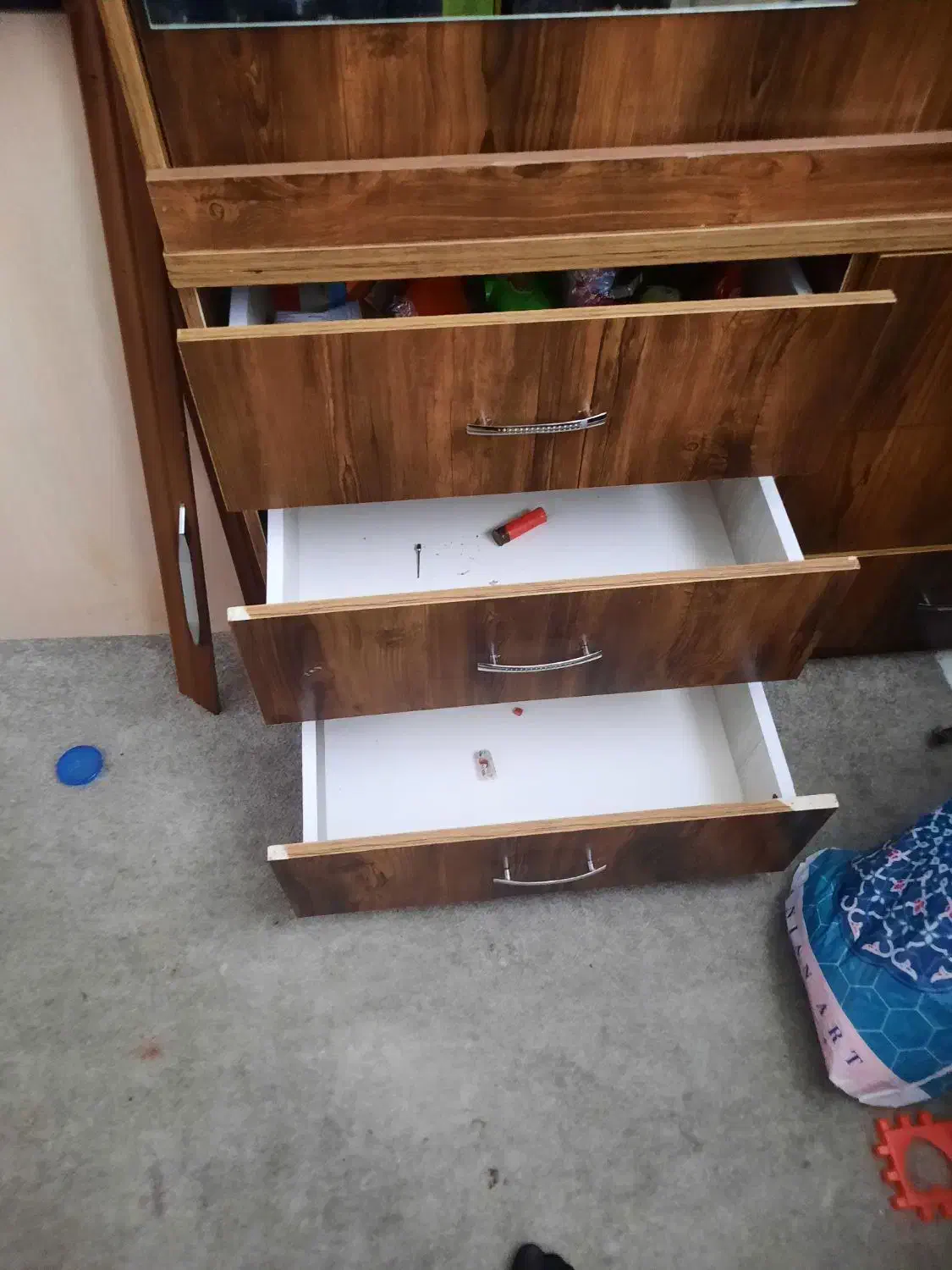 کمد لباس و تخت نوجوان به فروش میره|تخت و سرویس خواب|سمنان, |دیوار