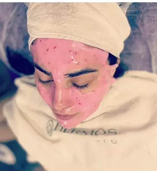 پاک سازی پوست ب طور تخصوصی|خدمات آرایشگری و زیبایی|کرج, گوهردشت|دیوار