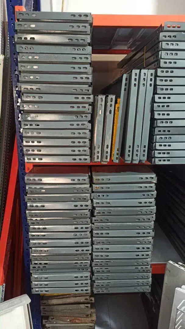 فروش و خریدار قفسه فلزی شرکت ها انبار و مغازه|فروشگاه و مغازه|کرج, محمد آباد|دیوار