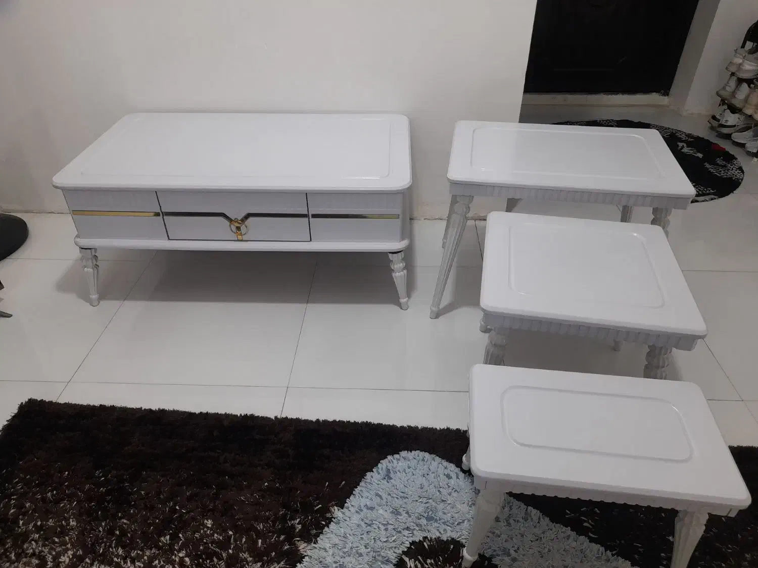 جلو مبلی،میز عسلی،صندلی راک،پرده|مبلمان خانگی و میز عسلی|گرگان, |دیوار