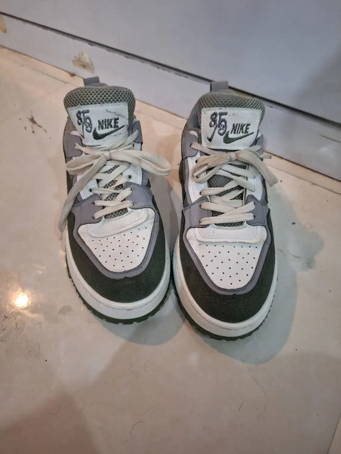 کفش نایک|کیف، کفش، کمربند|اصفهان, دستگرده|دیوار