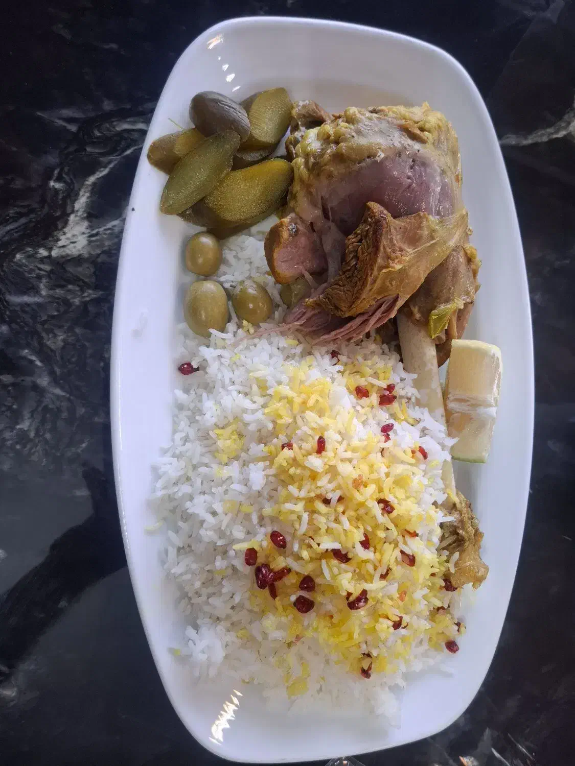 استخدام اشپز کامل غذاهای ایرانی|استخدام خدمات فروشگاه و رستوران|شاهین‌شهر, خانه کارگر|دیوار