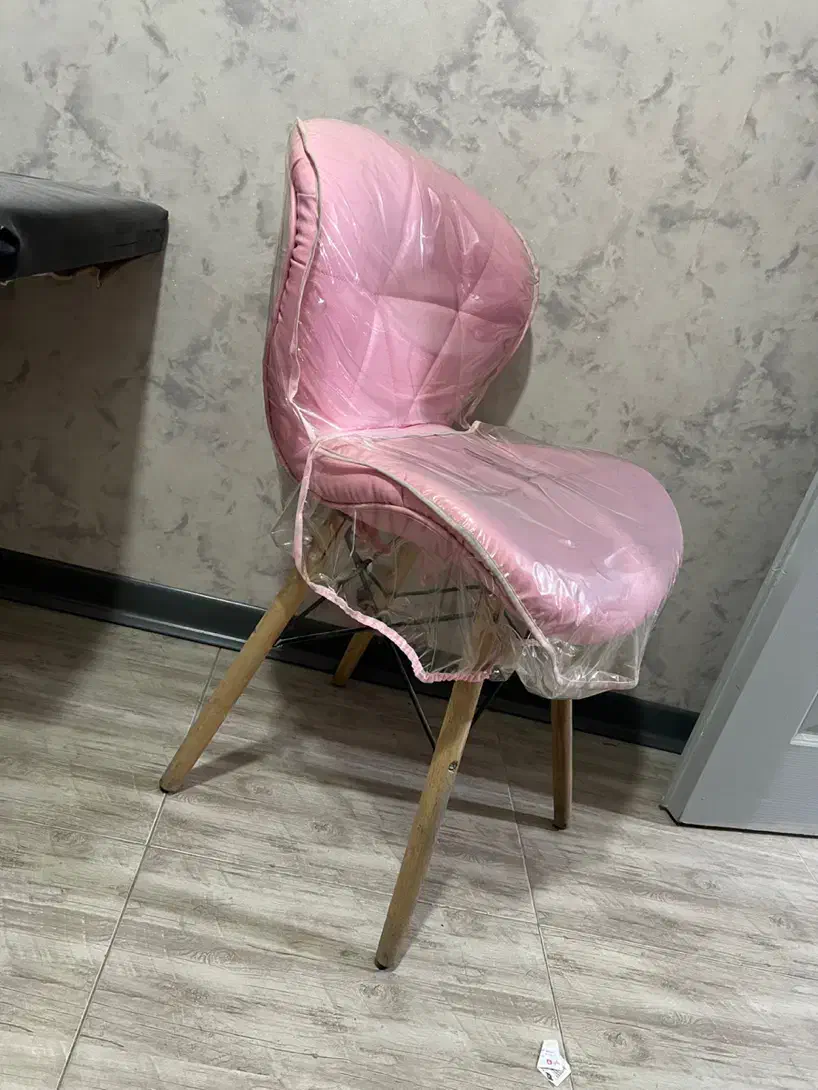 صندلی ناخن میزناخن ترولی میکاپ تخت مژه تخت تزریقات|آرایشگاه و سالن‌های زیبایی|کرج, کمال‌شهر|دیوار