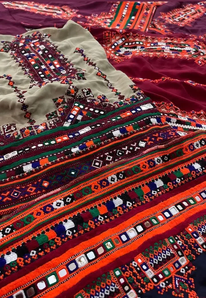 شیرازه راسته قبول میکنم|لباس|ایرانشهر, |دیوار