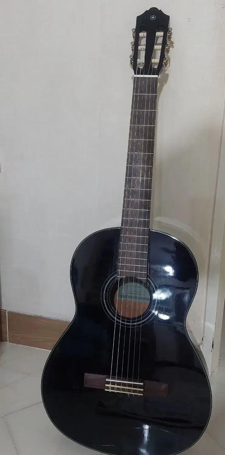 فروش گیتار یاماهامشکی c40|گیتار، بیس، امپلیفایر|پاکدشت, پاکدشت (مامازند)|دیوار