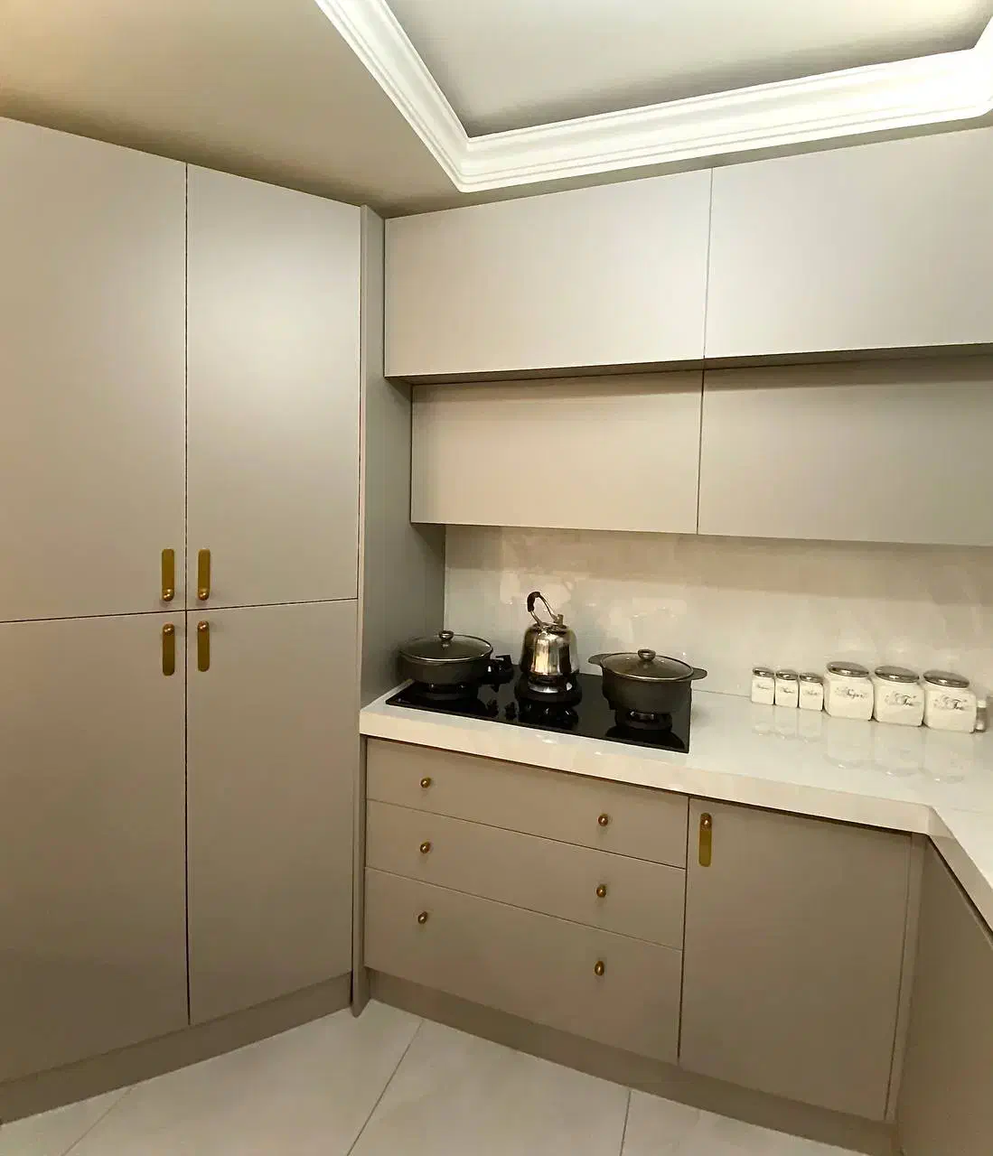 ۸۶ متر * تاپ لوکیشن مشاهیر * حیاط اختصاصی|فروش آپارتمان|تهران, سنائی|دیوار