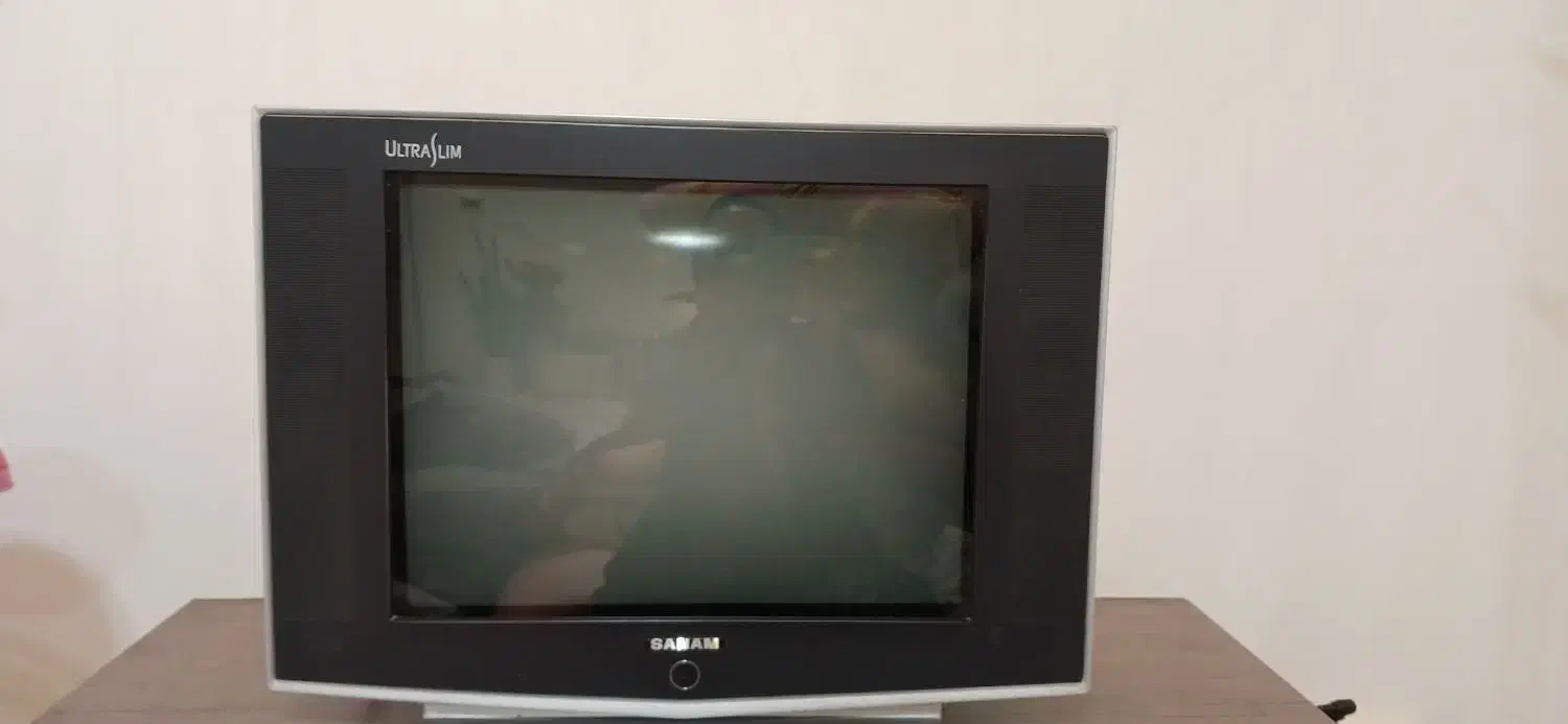 تلویزیون۲۱اینچصنامهمراهباآنتندیجیتال|تلویزیون و پروژکتور|ورامین, خیر آباد|دیوار