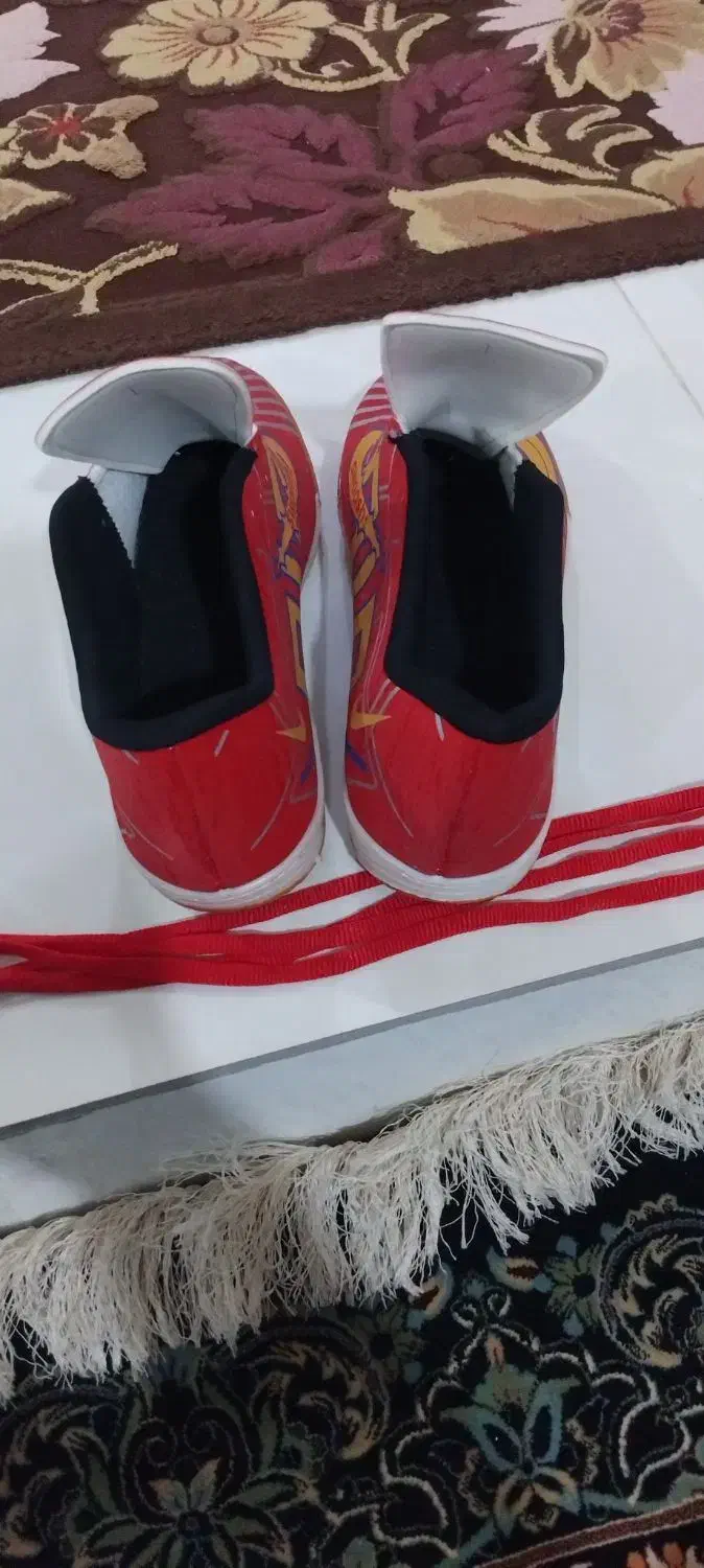 کفش سالن|تجهیزات ورزشی|تربت جام, امام|دیوار