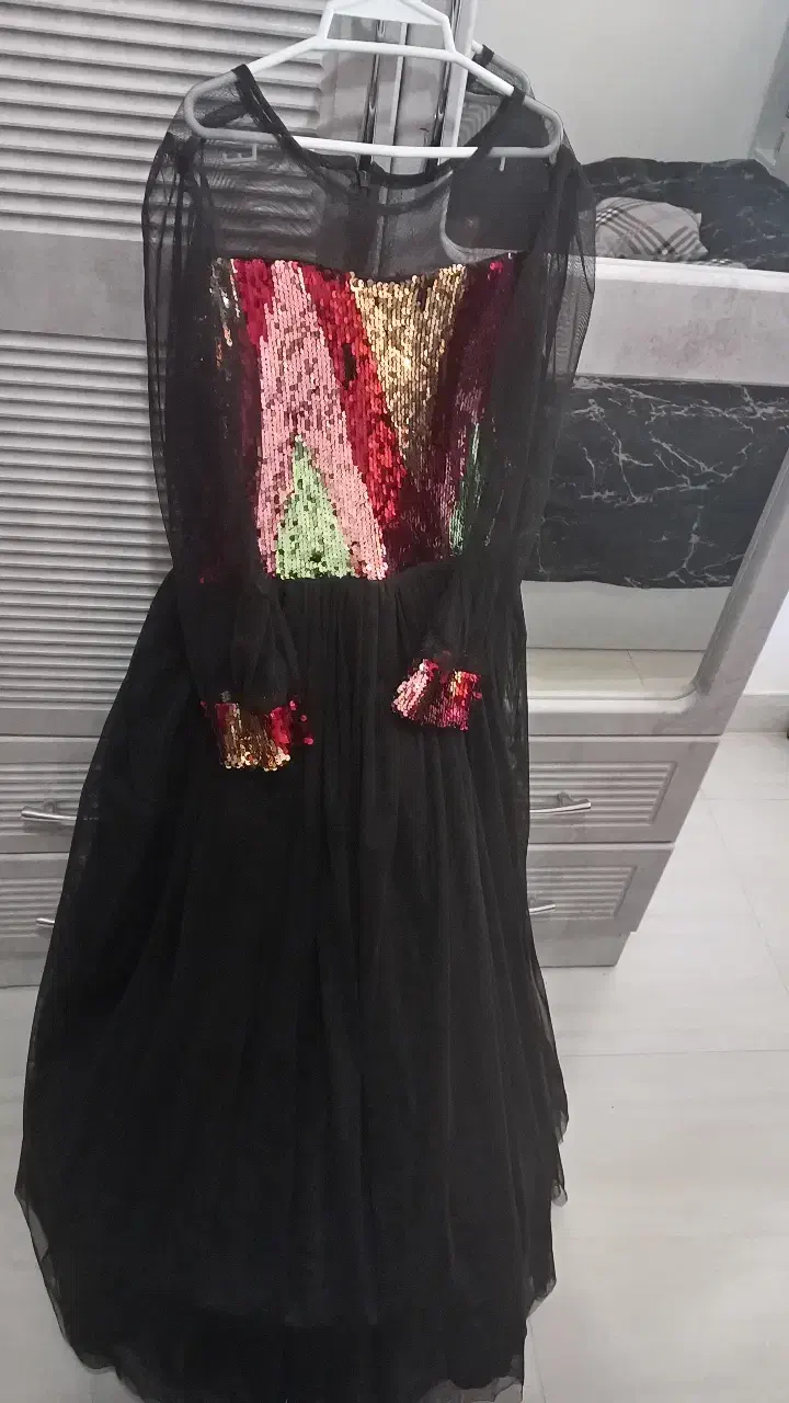 فروش لباس در حد نو|کفش و لباس بچه|فیروزآباد (فارس), |دیوار