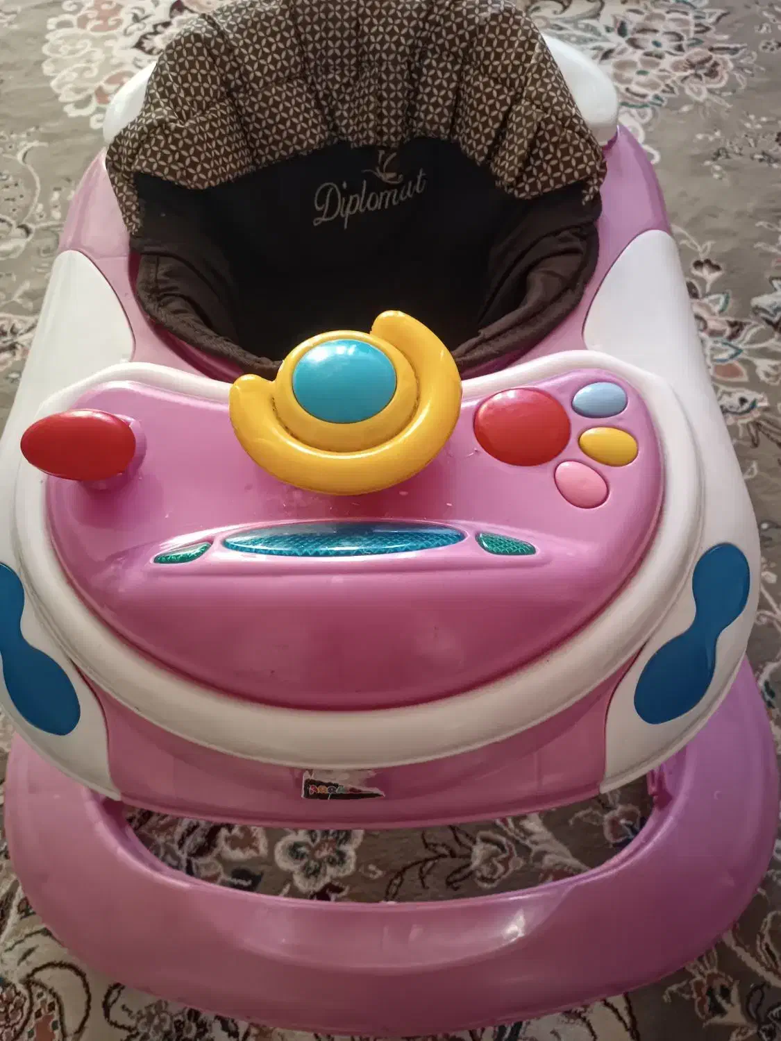 روروعک|اسباب و اثاث بچه|شیراز, قلعه نو|دیوار