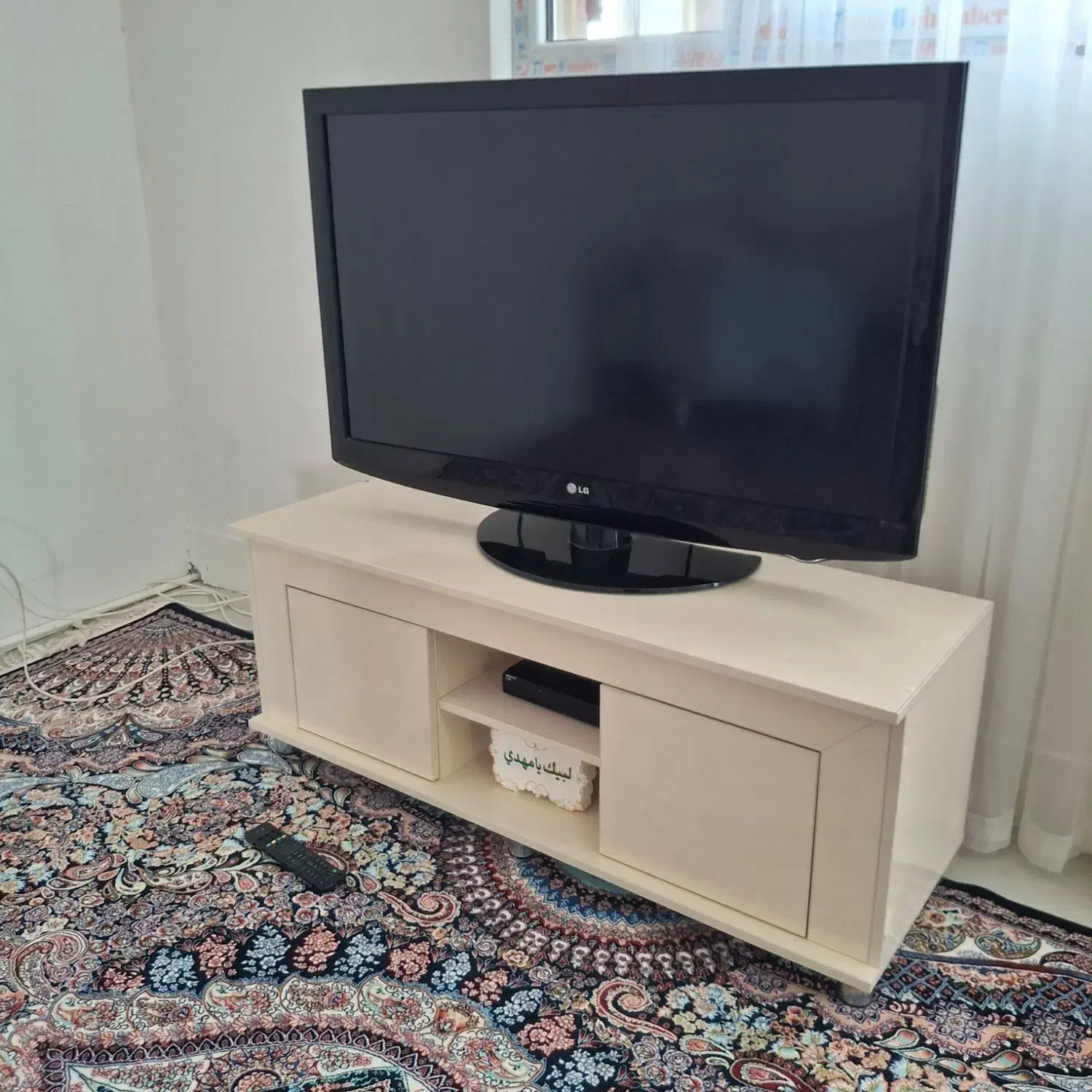 تلوزیون ۴۲ ال جی در حد نو|تلویزیون و پروژکتور|کوهنانی, |دیوار