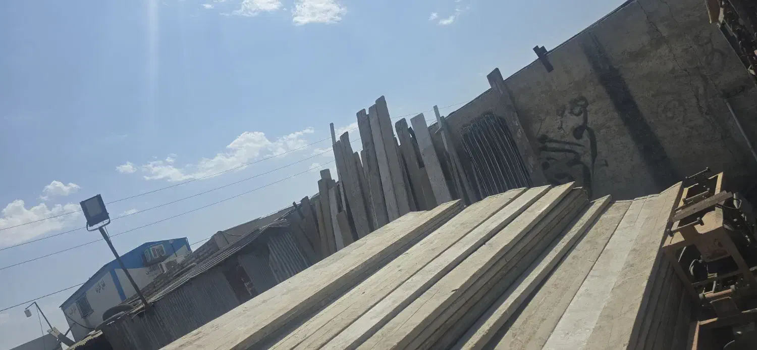 تعدادی الوار تخته بنایی روسی ۴متری ۳متری ۲متری|مصالح و تجهیزات ساختمان|تهران, افسریه جنوبی|دیوار