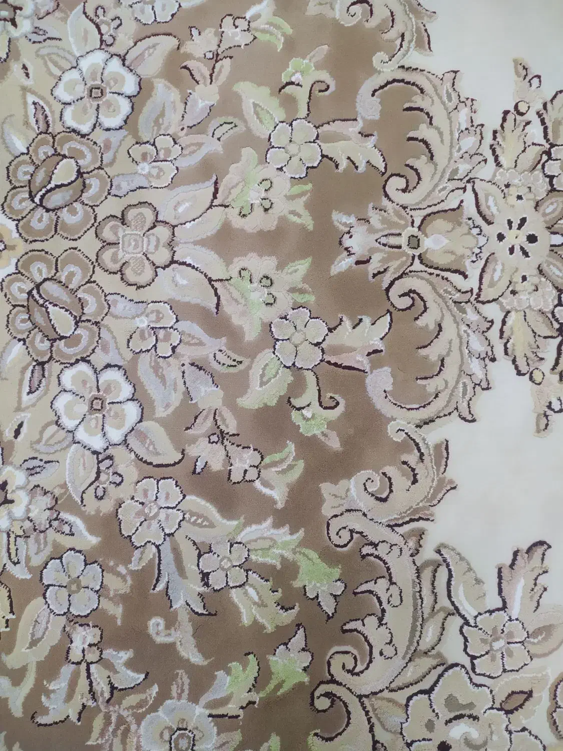 یک عدد فرش 12متری کرمی خیلی تمیز و شیک|فرش|شباب, |دیوار