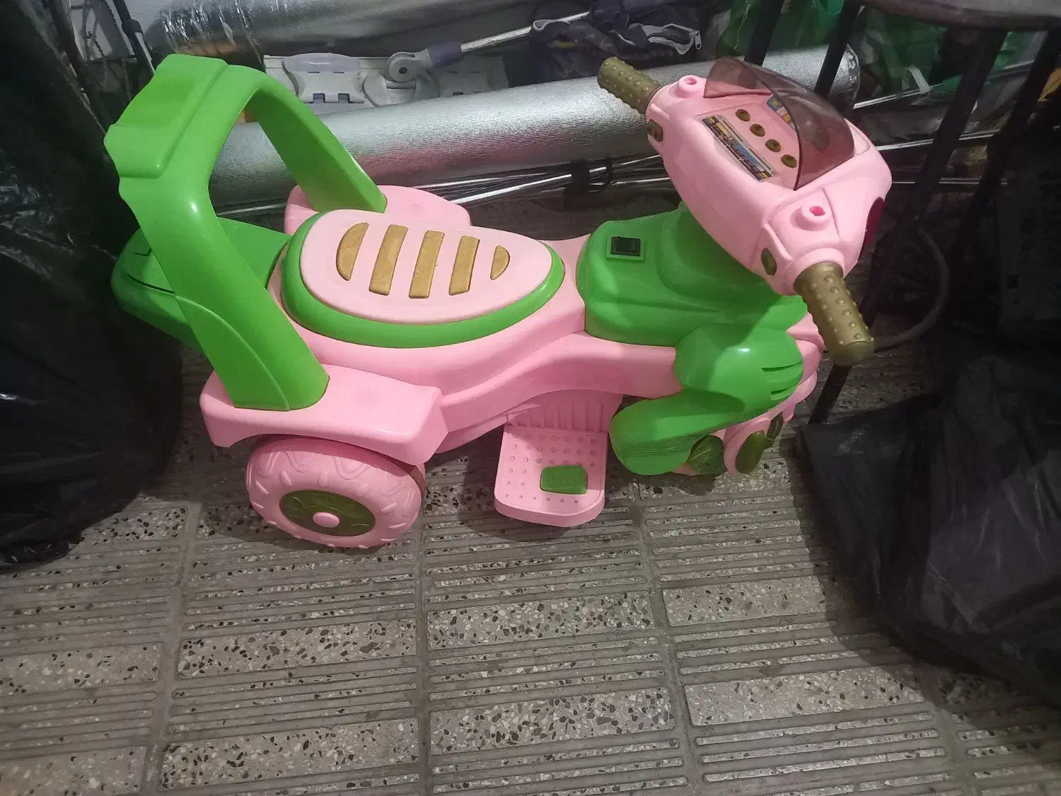 ماشین موتور شارژی|اسباببازی|ساری, |دیوار