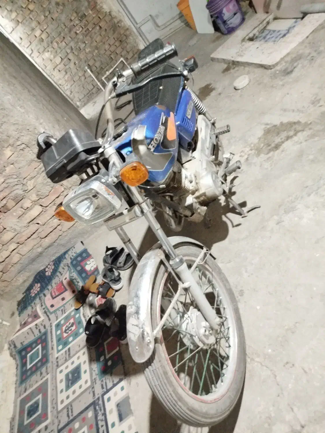 موتور هندا 125س پیشرو|موتورسیکلت|زاهدان, |دیوار