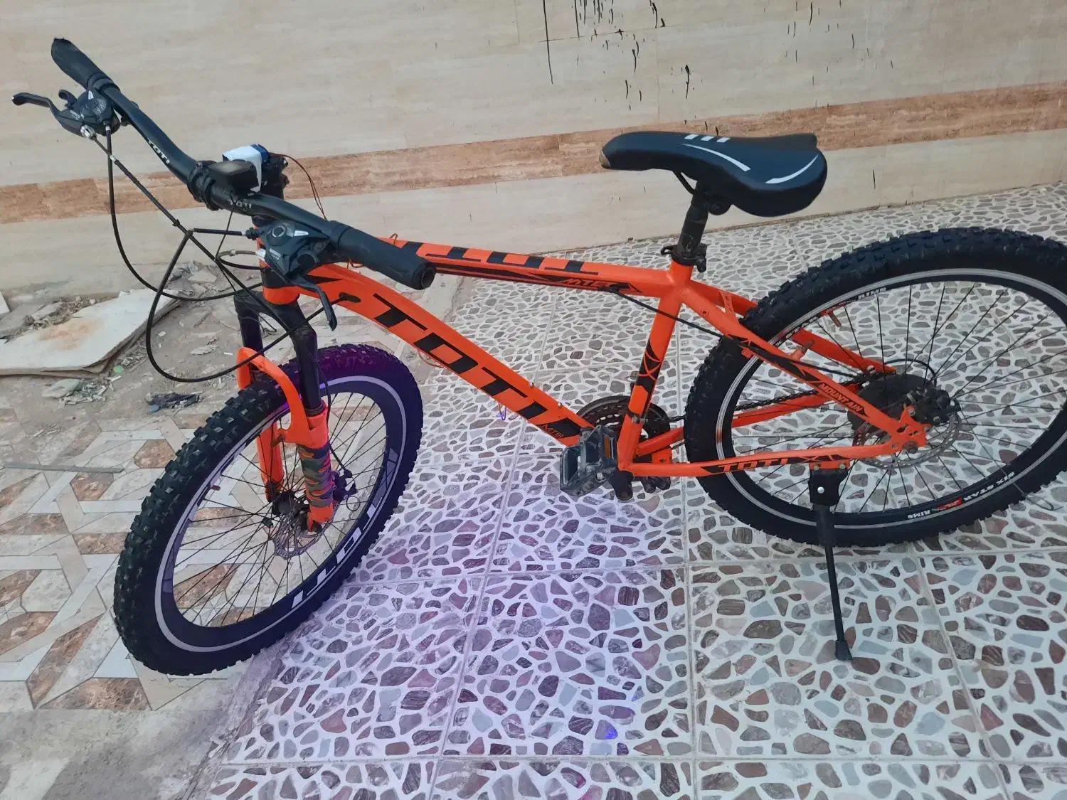 فروش دوچرخه 26 همراه با کیلومتر شمار|دوچرخه، اسکیت، اسکوتر|خرمشهر, |دیوار