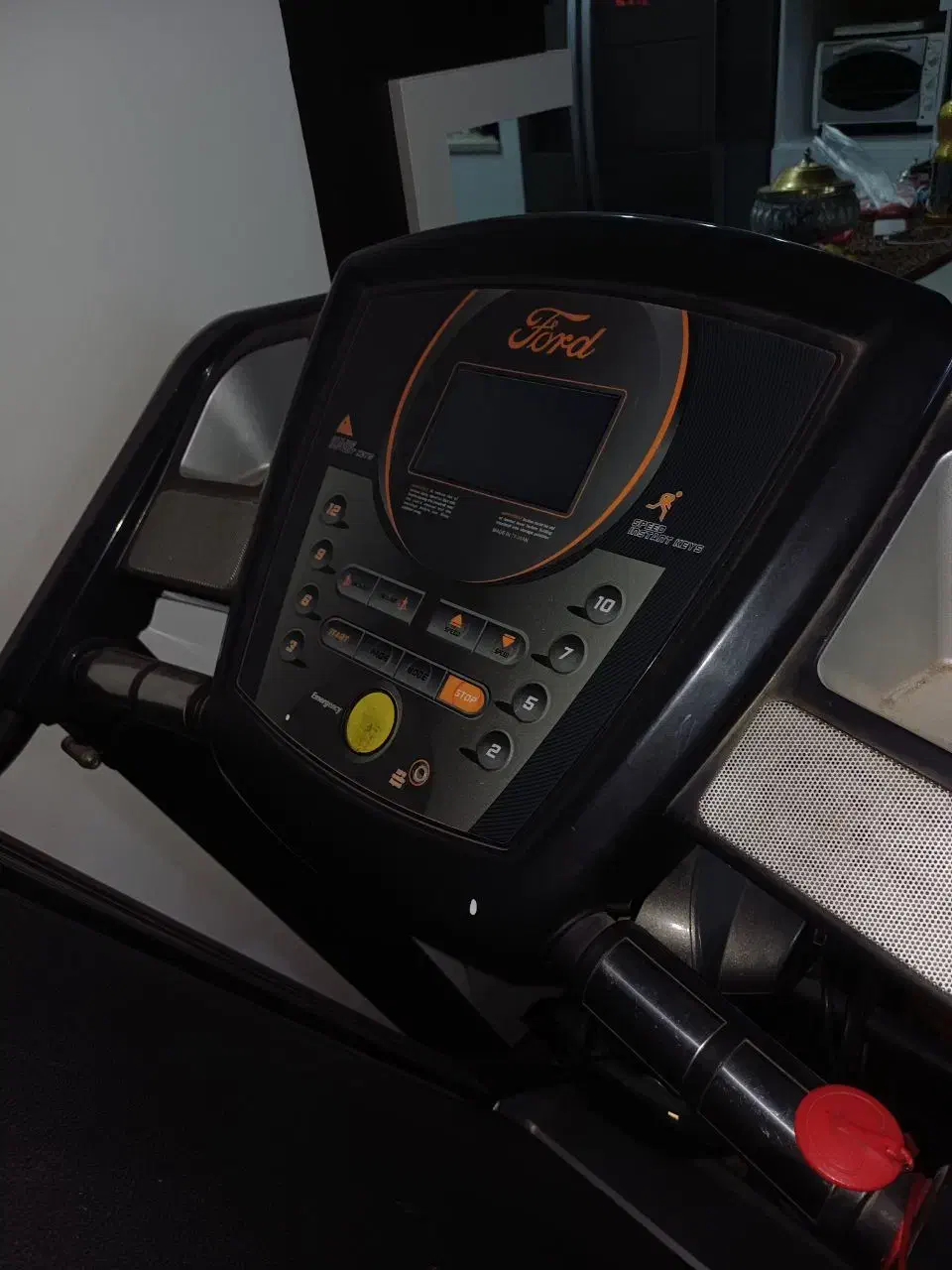 تردمیل خانگی تایوانی|تجهیزات ورزشی|شاهین‌شهر, خبرنگار|دیوار