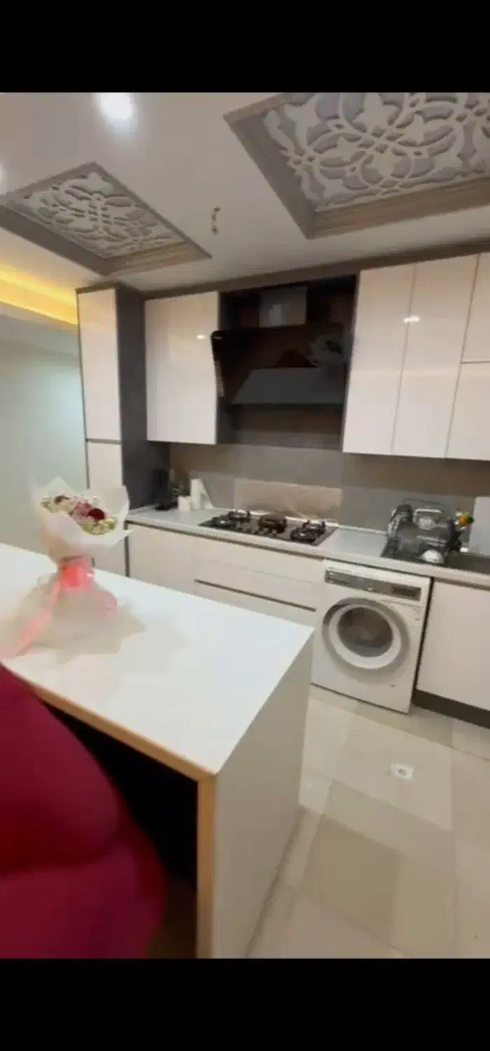 اپارتمان 103 متر ۲ خواب بالای میدان ولیعصر