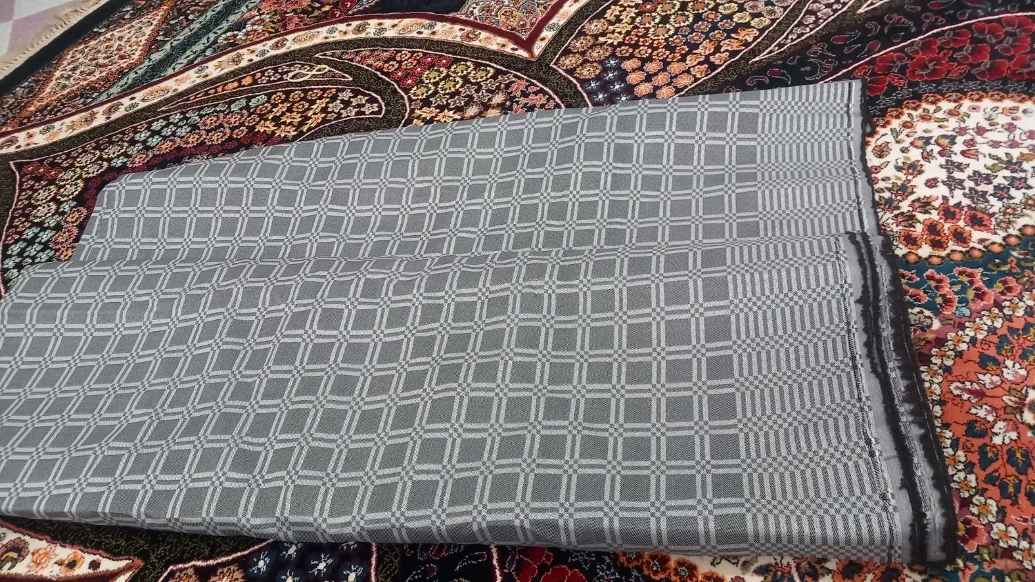 پارچه روفرشی در دورنگ|روفرشی|مشهد, شهید بهشتی|دیوار